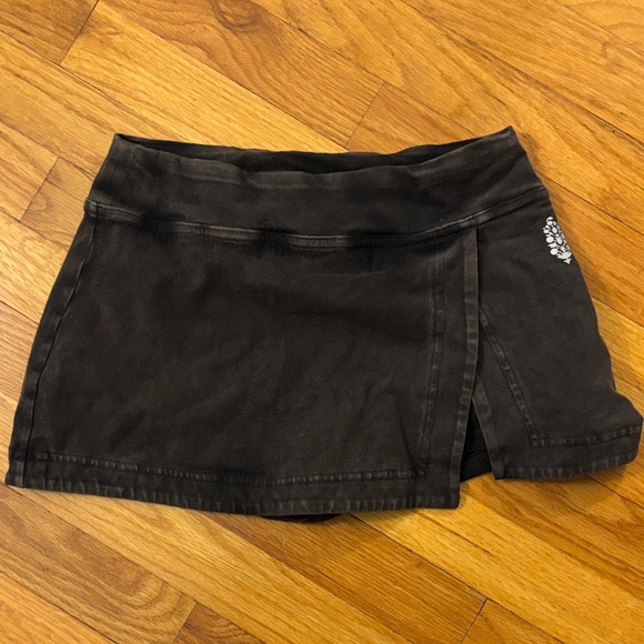 FP Movement by Free People Black Skort - Picture 2 of 5